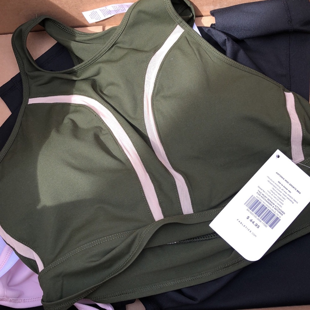 Fabletics Midi Sports Bra Sz L